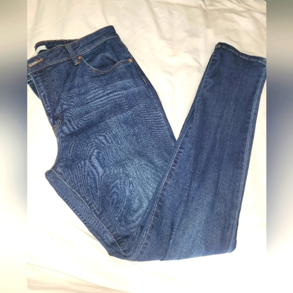 H&M Blue Straight Leg Jeans with Classic Style